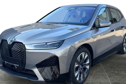 BMW iX 8.579 km 71.990 &euro; Mühldorf am Inn 84453