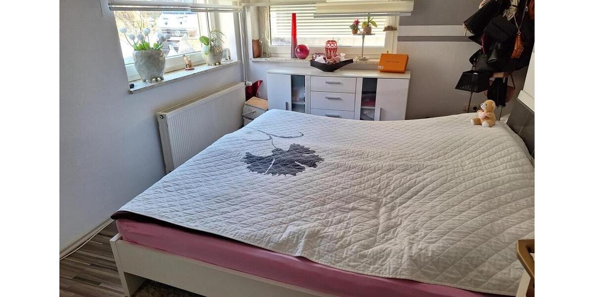 Einfamilienhaus Mittenaar - 6 Zimmer, 150 m&sup2;, 1.500&euro; | Angebot:24813384