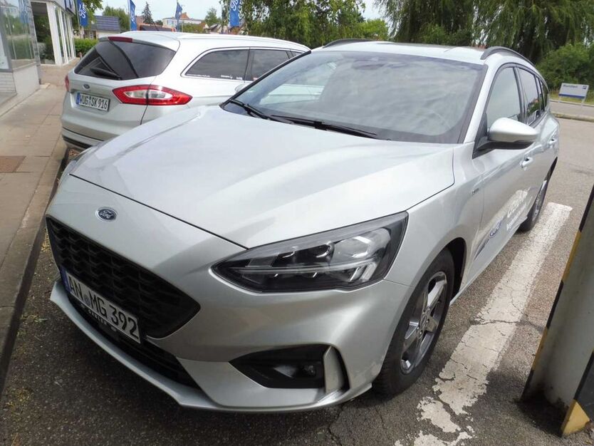 Ford Focus 65.000 km 18.990 € Burgoberbach 91595