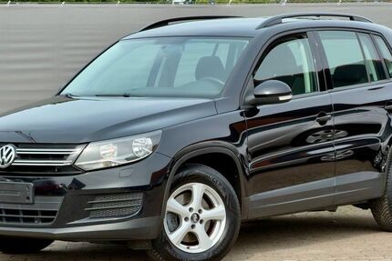 VW Tiguan 152.300 km 8.499 &euro; Versmold 33775