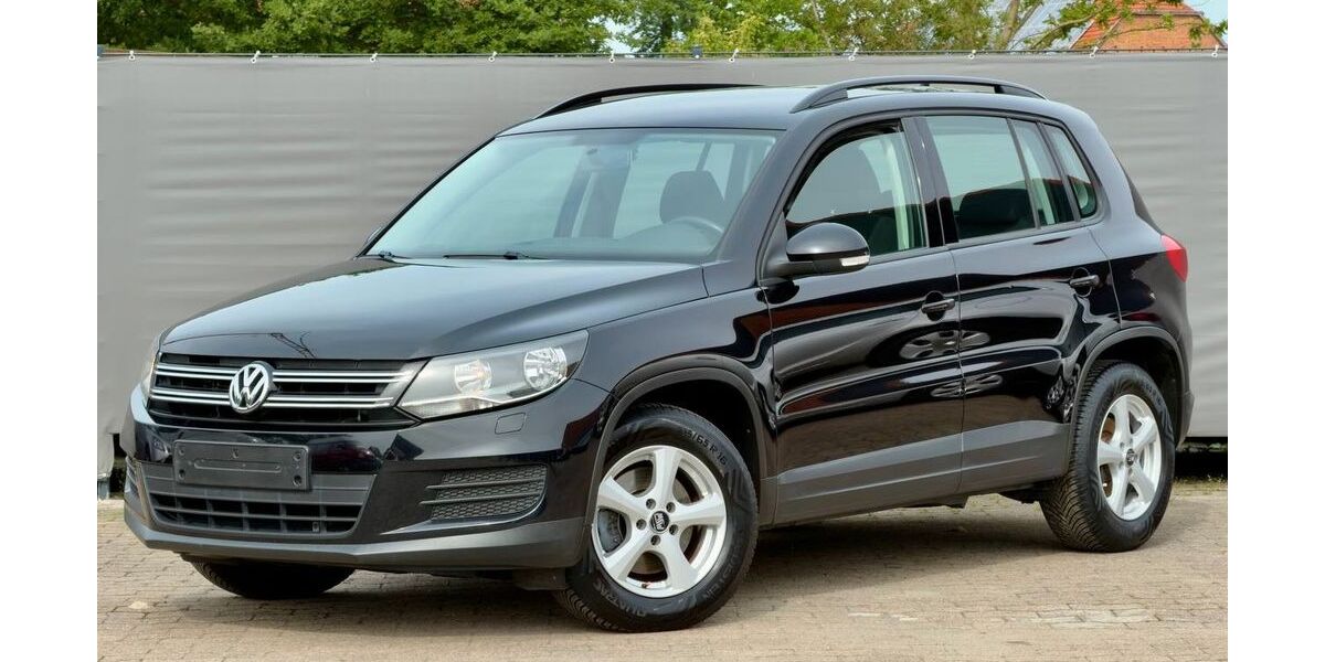 VW Tiguan 152.300 km 8.499 &euro; Versmold 33775
