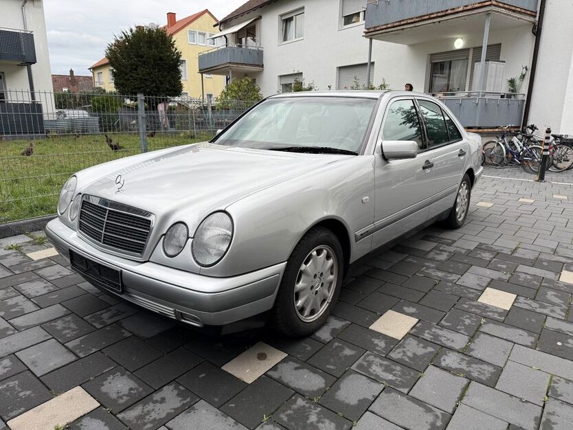 Mercedes-Benz E 280 95.000 km 6.200 € Erzhausen 64390