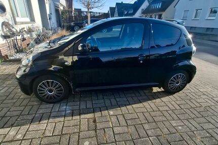 Toyota Aygo (X) 74.000 km 3.800 &euro; Soest 59494