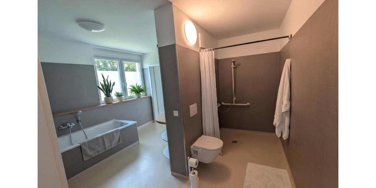 Etagenwohnung Beeskow - 4 Zimmer, 121 m&sup2;, 1.855&euro; | Angebot:26386823