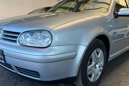 VW Golf 150.000 km 5.499 &euro; Münzenberg Gambach 35516