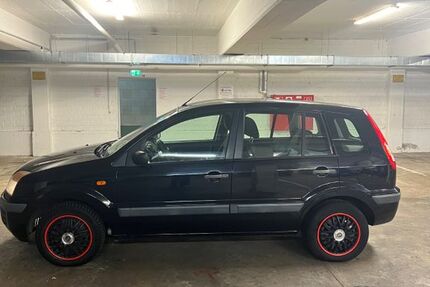 Ford Fusion 128.000 km 3.500 € Köln 50997