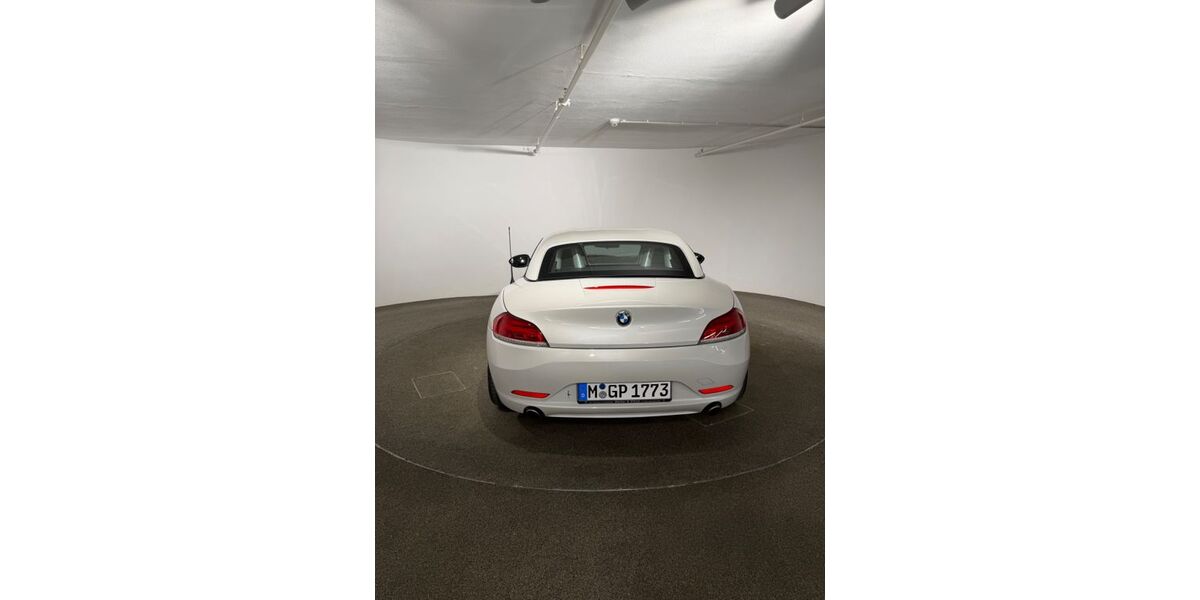 BMW Z4 84.000 km 25.999 &euro; München 81247