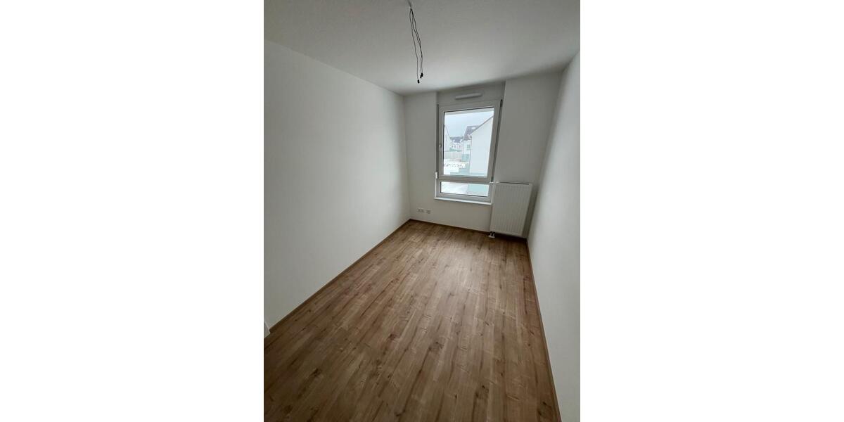 Reihenhaus Roth - 5 Zimmer, 140 m&sup2;, 1.540&euro; | Angebot:25175097