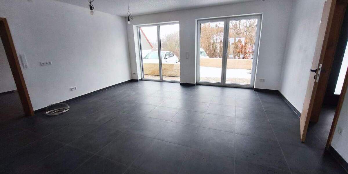 Einfamilienhaus Igensdorf Pettensiedel - 1 Zimmer, 240 m&sup2;, 2.200&euro; | Angebot:25140505
