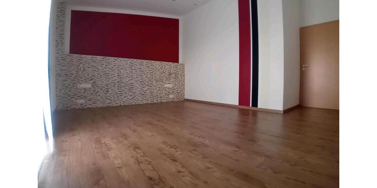Erdgeschoßwohnung Stulln - 6 Zimmer, 138 m&sup2;, 299.000&euro; | Angebot:23736068