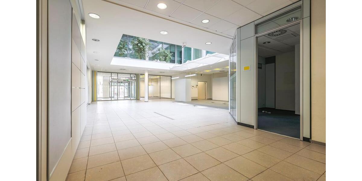 Ladenlokal für Filialisten in prominenter A-Lage der Rheinbacher City - mit Gestaltungsmöglichkeiten zimmer