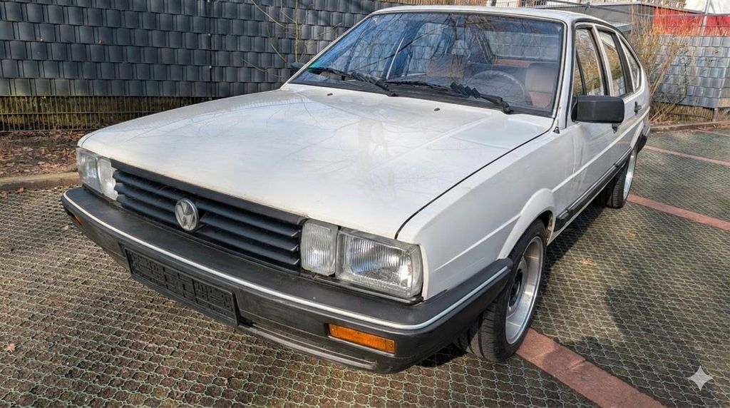 VW Passat 165.300 km 4.299 &euro; Delmenhorst 27755