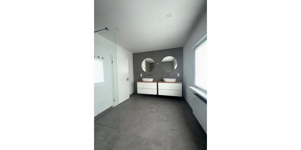 Einfamilienhaus Saarbrücken West - 5 Zimmer, 120 m&sup2;, 325.000&euro; | Angebot:27066449