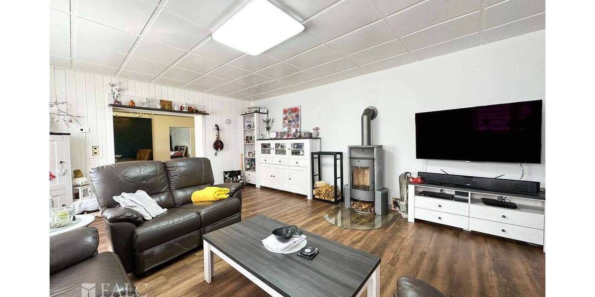 Einfamilienhaus Ankershagen Friedrichsfelde - 9 Zimmer, 256 m&sup2;, 420.000&euro; | Angebot:25668634