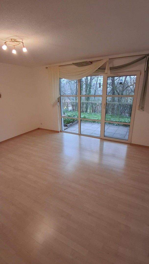 Helle 2-Raum Wohnungen mit Einbauküche, Terrasse und Stellplatz 2 zimmer