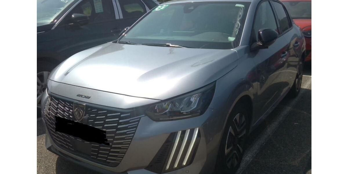 Peugeot 208 12.999 km 15.980 € Rüsselsheim 65428