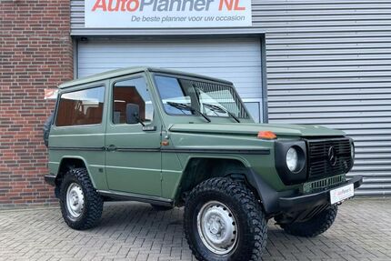 Mercedes G 300