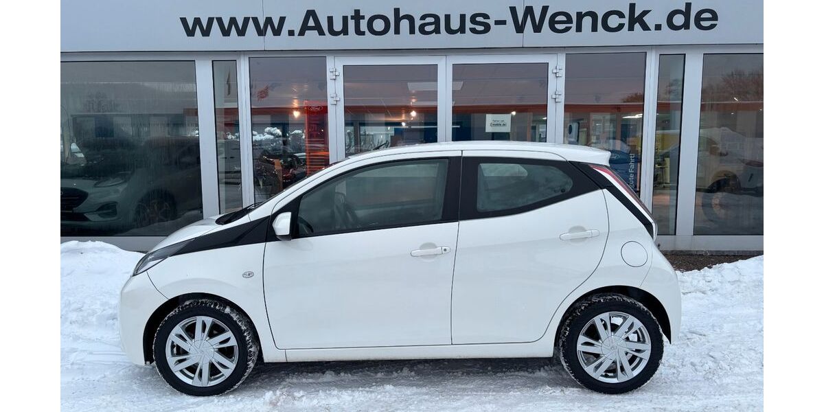 Toyota Aygo (X) 42.754 km 7.970 &euro; Winsen (Luhe) 21423