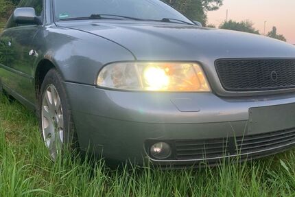Audi A4 264.000 km 800 &euro; Sangerhausen 06526
