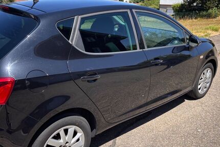 Seat Ibiza 125.000 km 4.699 &euro; Engelsbrand 75331