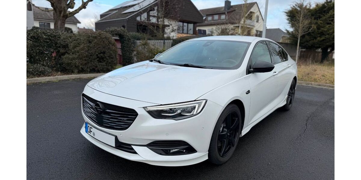 Opel Insignia 118.000 km 17.800 &euro; Rodgau 63110