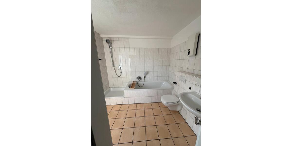 Einfamilienhaus Siegen Eiserfeld - 7 Zimmer, 135 m&sup2;, 260.000&euro; | Angebot:26904115