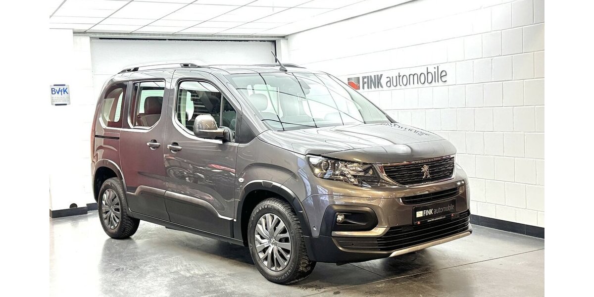 Peugeot Rifter Allure HDi 130 EAT CarPlay Rollstuhlumbau 26.800 km 28.560 &euro; Lich 35423