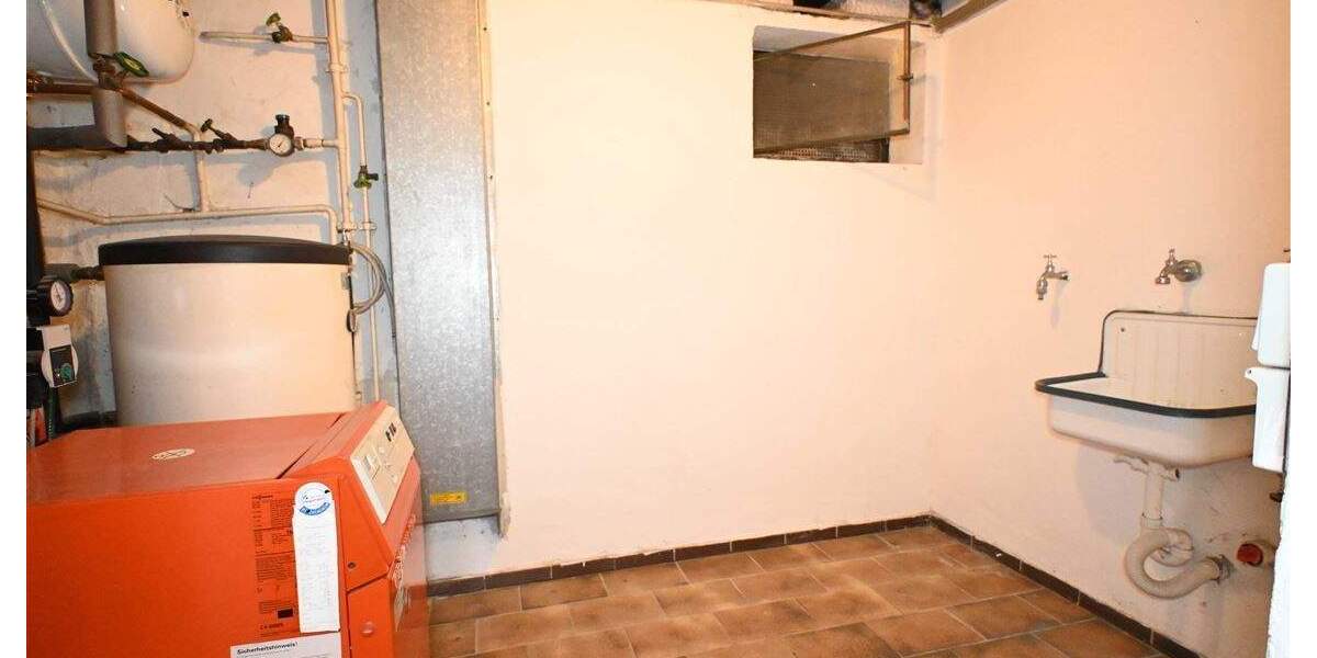 Reihenmittelhaus Kassel Süsterfeld/Helleböhn - 4 Zimmer, 104 m&sup2;, 295.000&euro; | Angebot:24594295