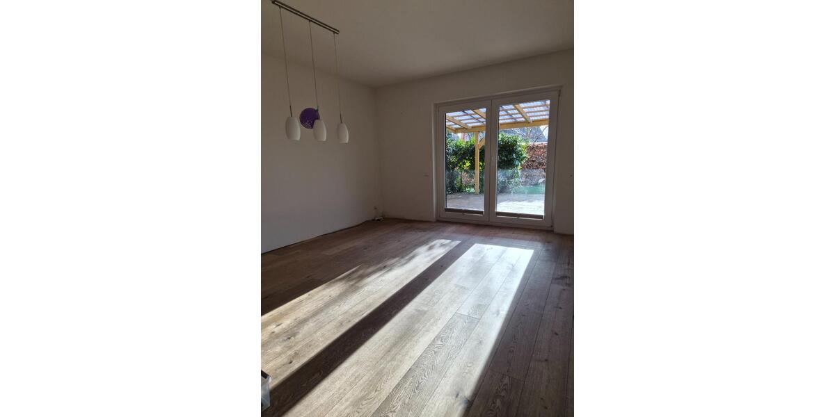 Einfamilienhaus Kropp - 5 Zimmer, 140 m&sup2;, 1.950&euro; | Angebot:25765847
