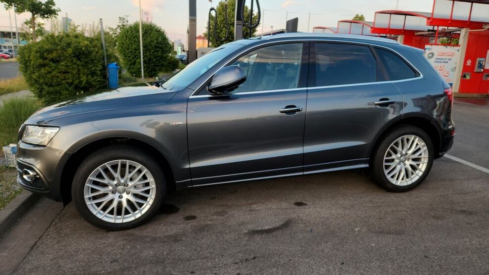 Audi Q5 125.000 km 25.600 € Nürnberg 90441