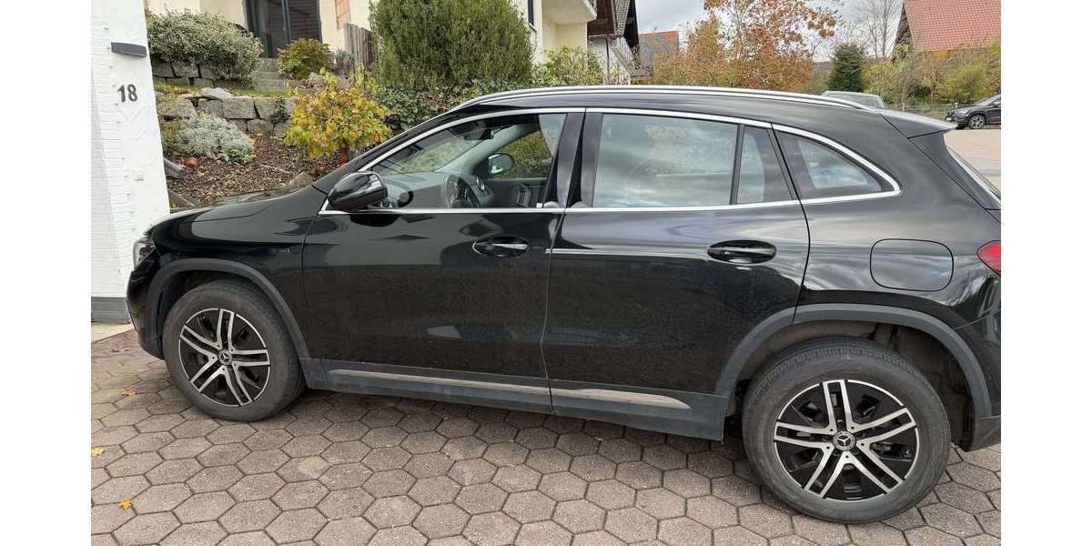 Mercedes-Benz GLA 250 50.500 km 31.500 &euro; Maselheim 88437