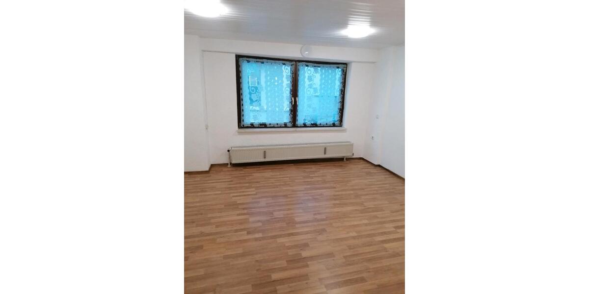 Erdgeschoßwohnung Landau an der Isar - 2 Zimmer, 65 m&sup2;, 950&euro; | Angebot:26032280