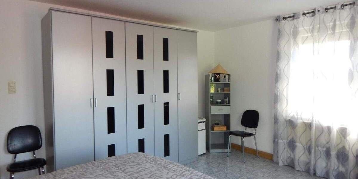 Mehrfamilienhaus, Wohnhaus Göppingen Stadtgebiet - 9 Zimmer, 133 m&sup2;, 490.000&euro; | Angebot:25851395