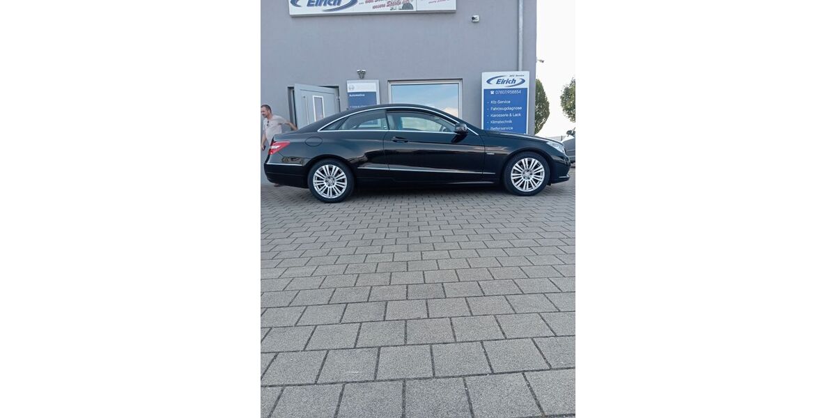 Mercedes-Benz 220 212.000 km 7.300 &euro; Schwanau 77963
