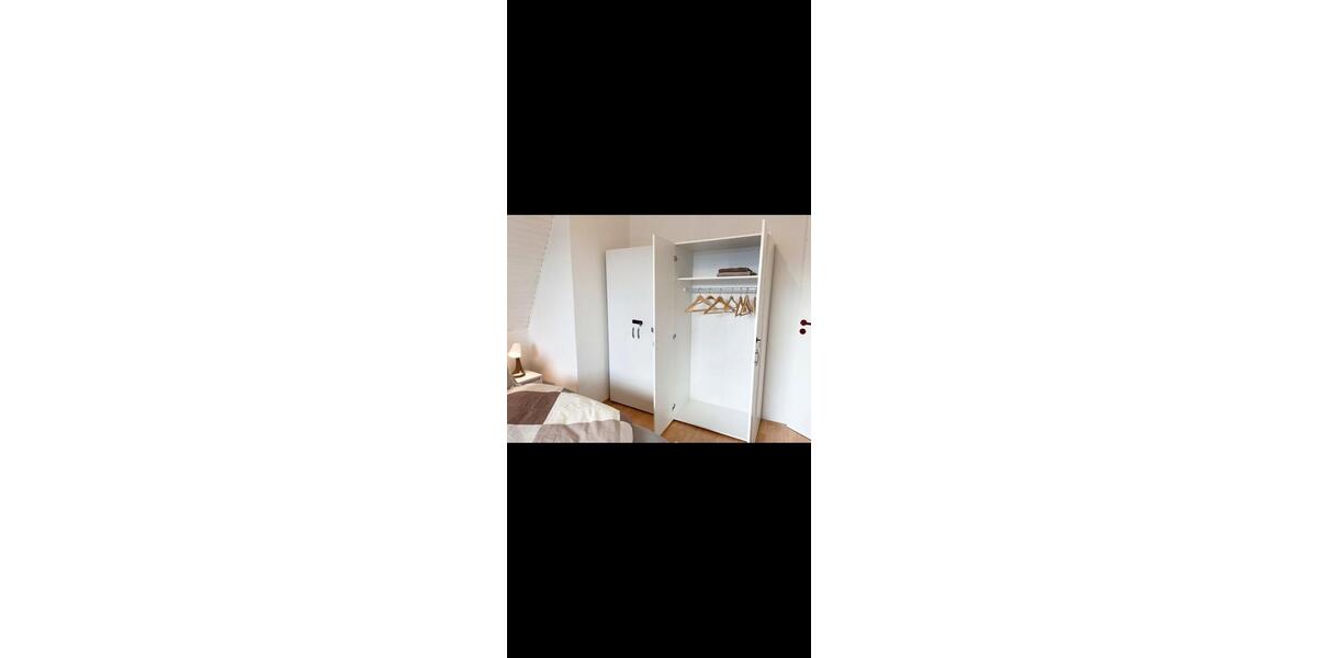 Dachgeschoßwohnung Lübeck Sankt Lorenz Nord - 3 Zimmer, 60 m&sup2;, 185.000&euro; | Angebot:27018925
