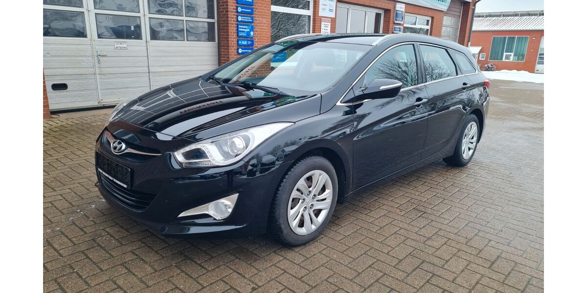 Hyundai i40 117.800 km 9.490 &euro; Gyhum 27404