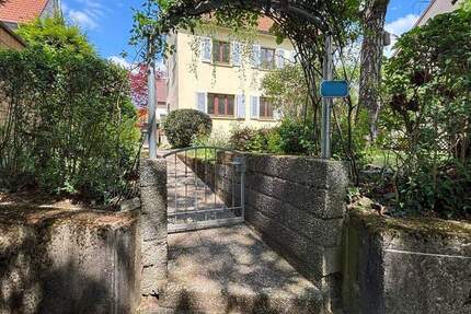 Freistehendes EFH mit großem Garten in Waiblingen zu verkaufen. 5 zimmer