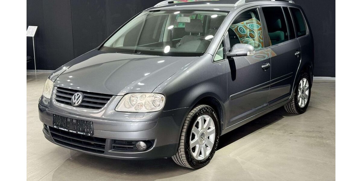 VW Touran 128.000 km 7.950 &euro; Pulheim 50259