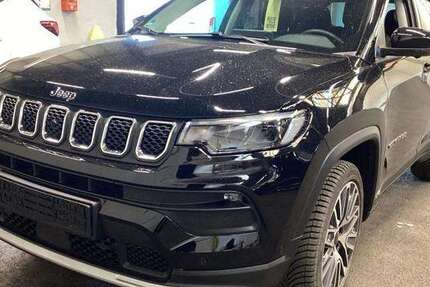 Jeep Compass 21.732 km 23.885 € Uetersen bei Hamburg 25436