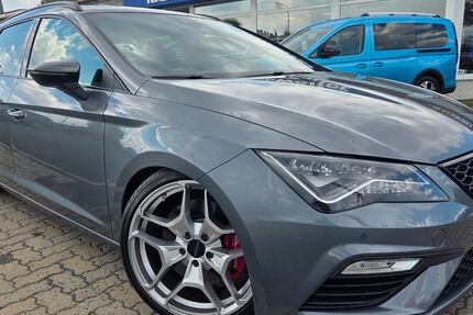 Seat Leon 130.700 km 16.890 &euro; Harzgerode OT Königerode 06493
