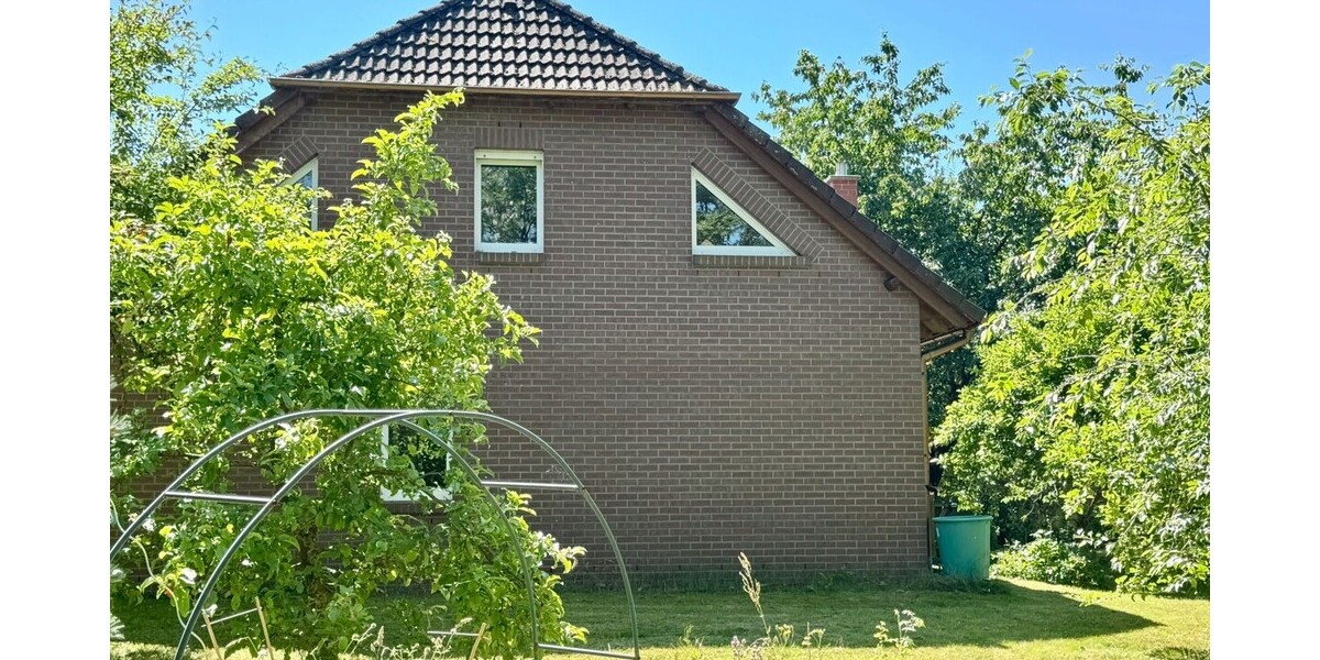 HORN IMMOBILIEN ++ tolles Grundstück mit Haus 7 Zimmer und Gästehaus in Quadenschönfeld Möllenbeck - Einfamilienhaus Möllenbeck | Angebot:27013650