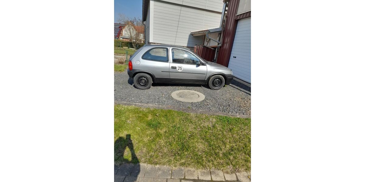 Opel Corsa 146.000 km 2.900 &euro; Dermbach 36466