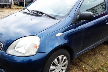 Toyota Yaris 87.990 km 699 &euro; Dresden 01237