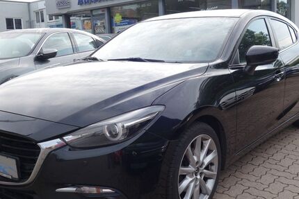 Mazda 3 241.000 km 5.699 &euro; Hamburg 22143