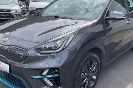 Kia Niro 42.570 km 16.900 € Giessen 35394