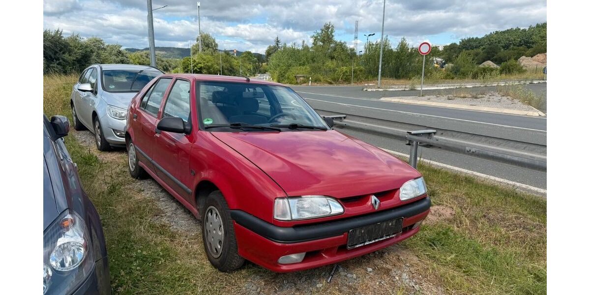 Renault R 19 165.000 km 600 &euro; Jena 07751
