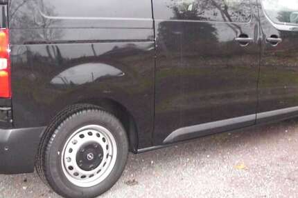 Opel Vivaro 1.400 km 31.900 &euro; Möckern 39291