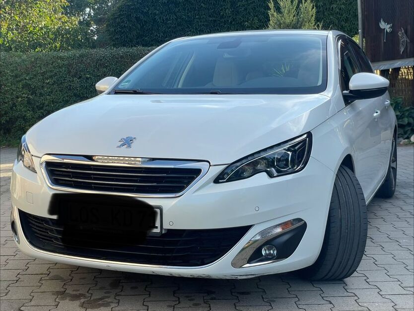 Peugeot 308 118.000 km 12.700 € Guben 03172