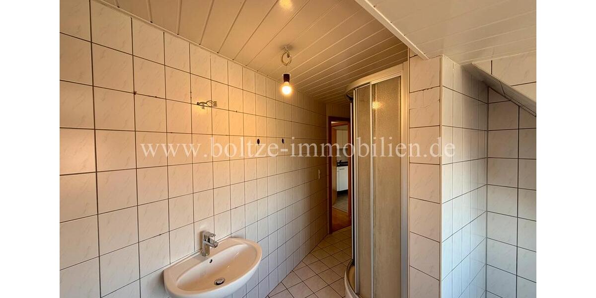 Dachgeschoßwohnung Naumburg (Saale) - 3 Zimmer, 100 m&sup2;, 580&euro; | Angebot:25719584