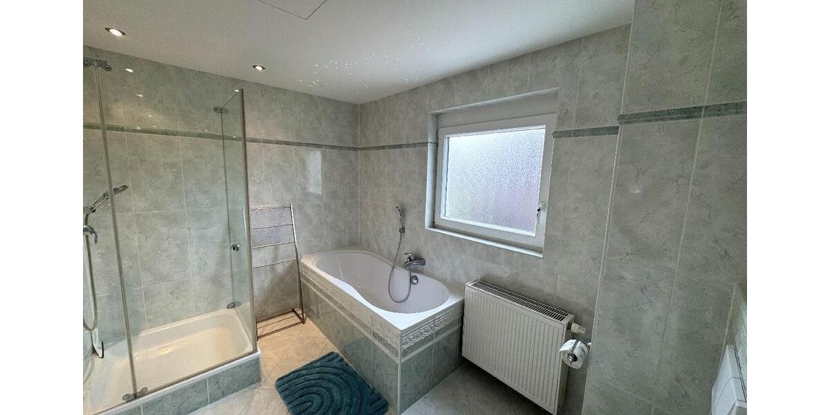 Doppelhaushälfte Königswinter - 4 Zimmer, 124 m&sup2;, 1.700&euro; | Angebot:25143043